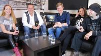 MUSIC: Talkshow mit Katrin Wulff, „der deutschen Soulstimme“ und der Electro-Pop Band „Vakuumulator“ more…