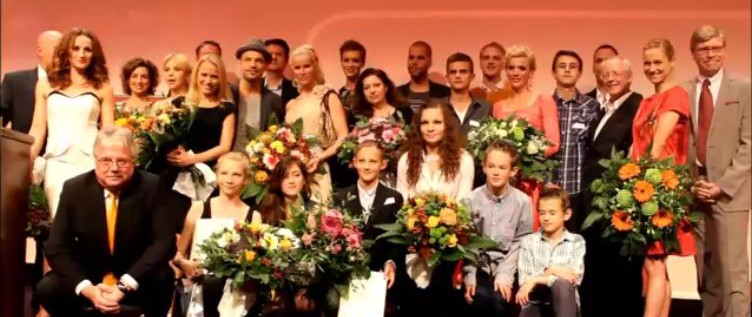 CHARITY: Hamburger Herbstempfang 2013 – Verleihung des „Sozial-Oscars“ für junge Vorbilder more…